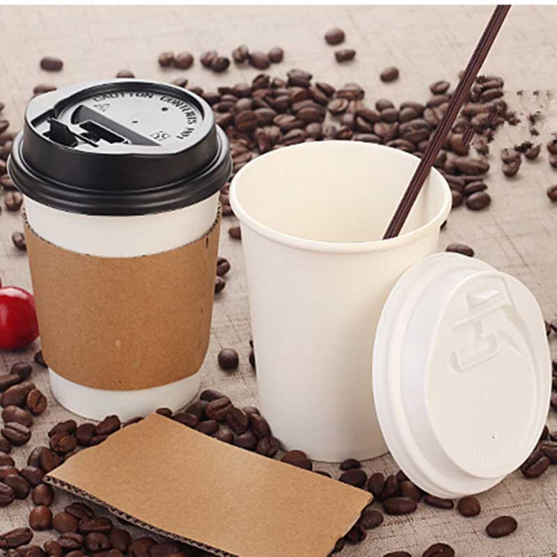 Tasse en papier à café avec couvercle